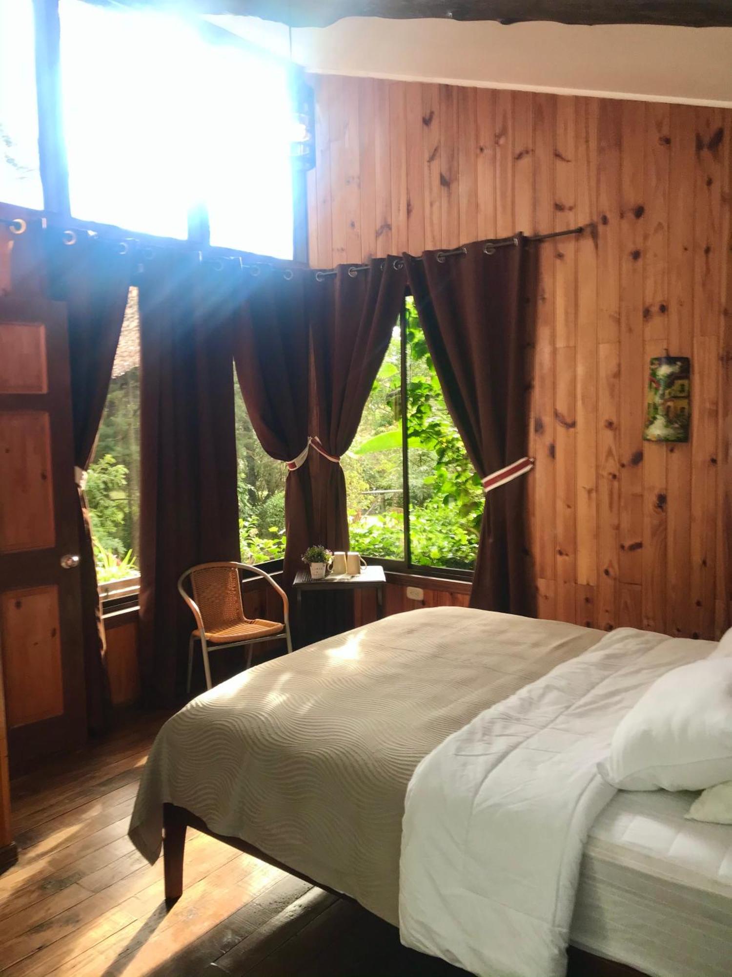 Yerbabuena Lodge Monteverde Værelse billede